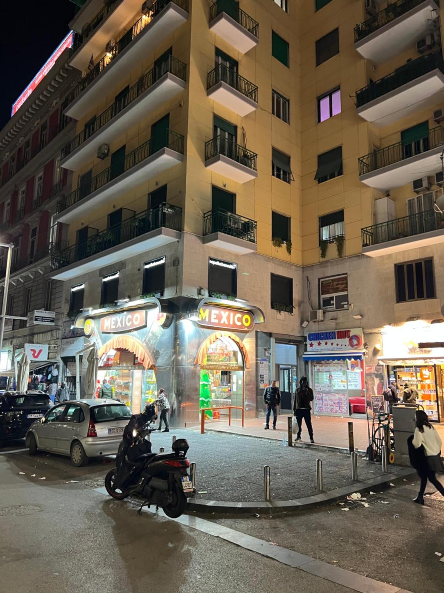 Napoliurbansuite Bagian luar foto